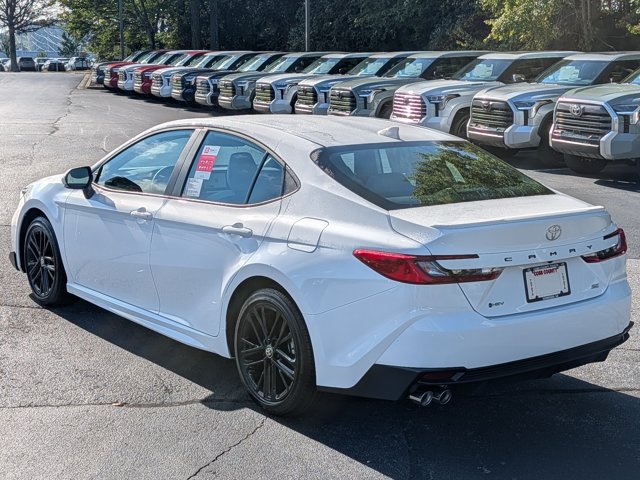 Used 2026 Toyota Camry SE FWD image 5