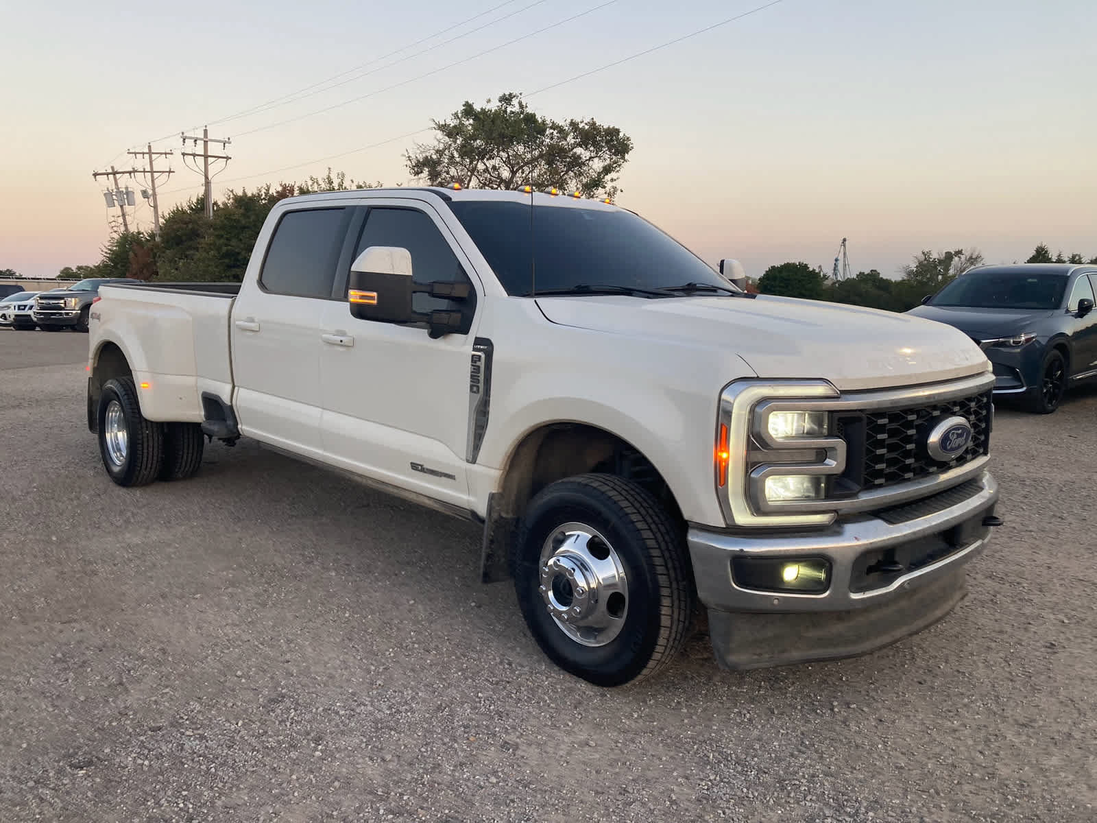 Used 2023 Ford F350 Lariat w/ Lariat Ultimate Package AWD/4WD image 10