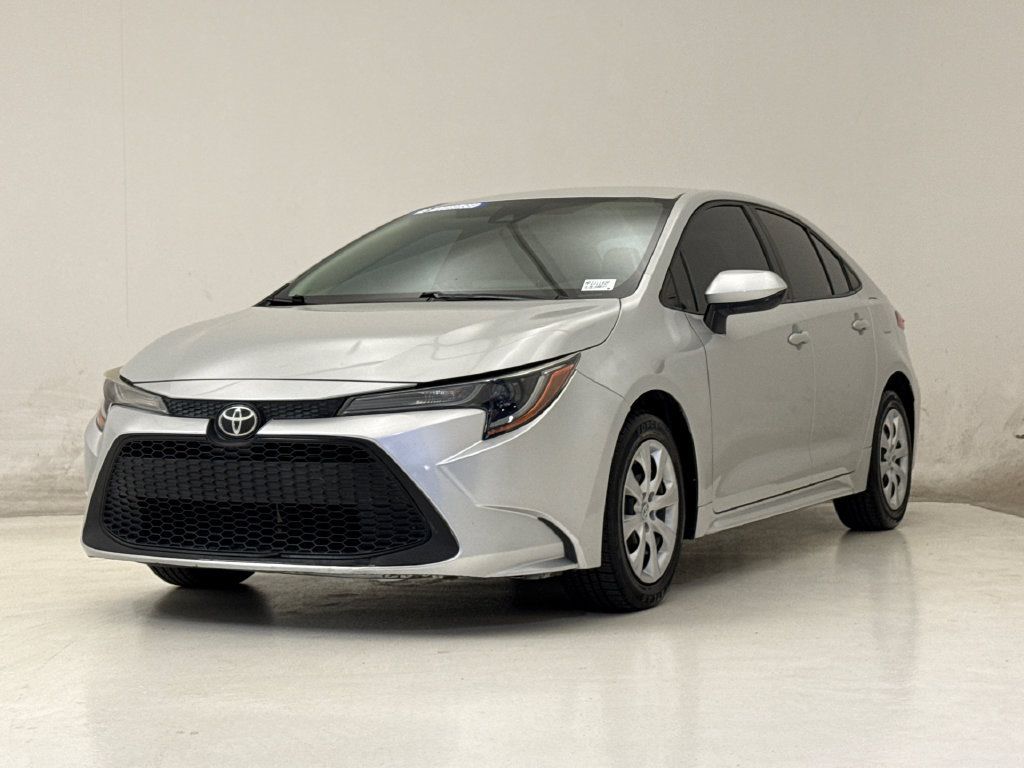 Used 2021 Toyota Corolla LE FWD image 2