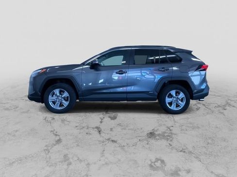 Used 2025 Toyota RAV4 XLE image 7