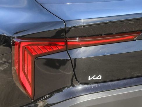 Certified 2025 Kia K4 LXS image 11