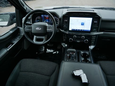 Used 2022 Ford F150 XLT w/ Equipment Group 302A High AWD/4WD image 9
