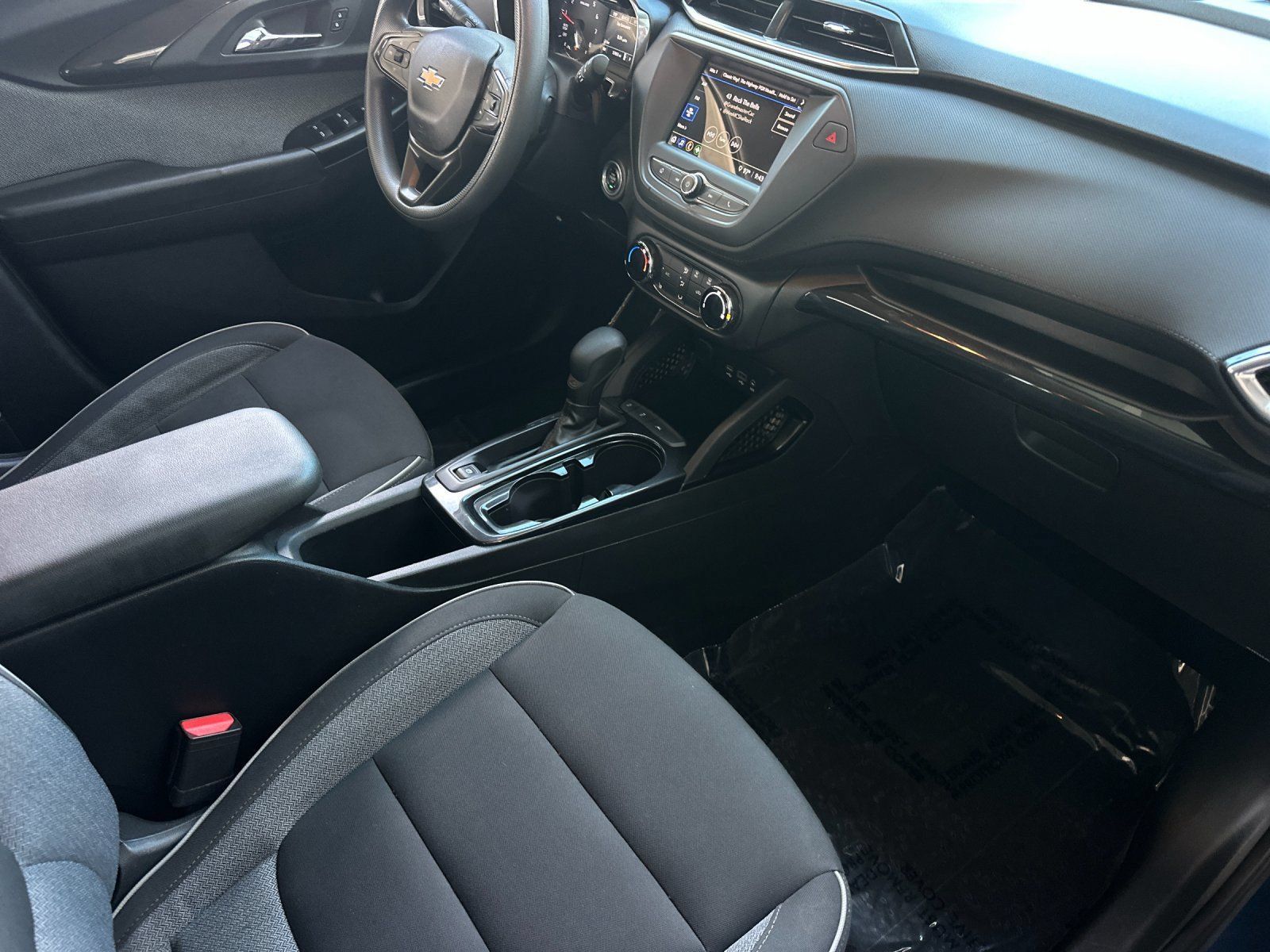 Used 2023 Chevrolet TrailBlazer LT FWD image 15