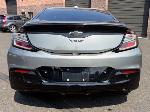 Used 2017 Chevrolet Volt Premier w/ Driver Confidence II Package FWD image 6