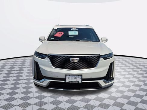 Certified 2020 Cadillac XT6 Premium Luxury FWD image 3
