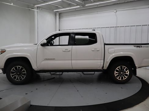 Used 2020 Toyota Tacoma TRD Sport RWD image 7