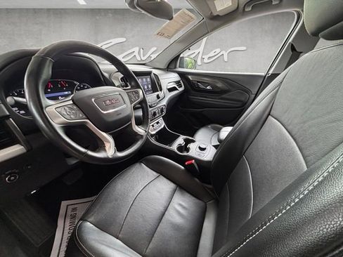 Used 2024 GMC Terrain SLT AWD/4WD image 24