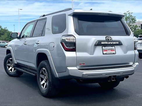 Used 2023 Toyota 4Runner TRD Off-Road Premium AWD/4WD image 11