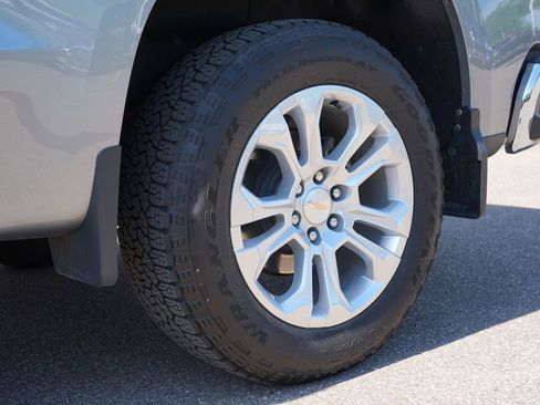 Used 2024 Chevrolet Silverado 1500 LTZ AWD/4WD image 34