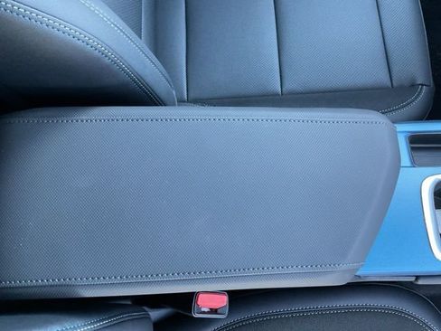 New 2026 Chevrolet Equinox EV LT image 18