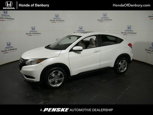 Used 2017 Honda HR-V EX image 1