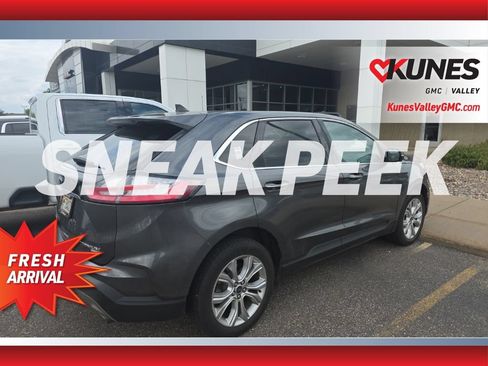 Used 2020 Ford Edge Titanium w/ Class II Trailer Tow Package AWD/4WD image 8