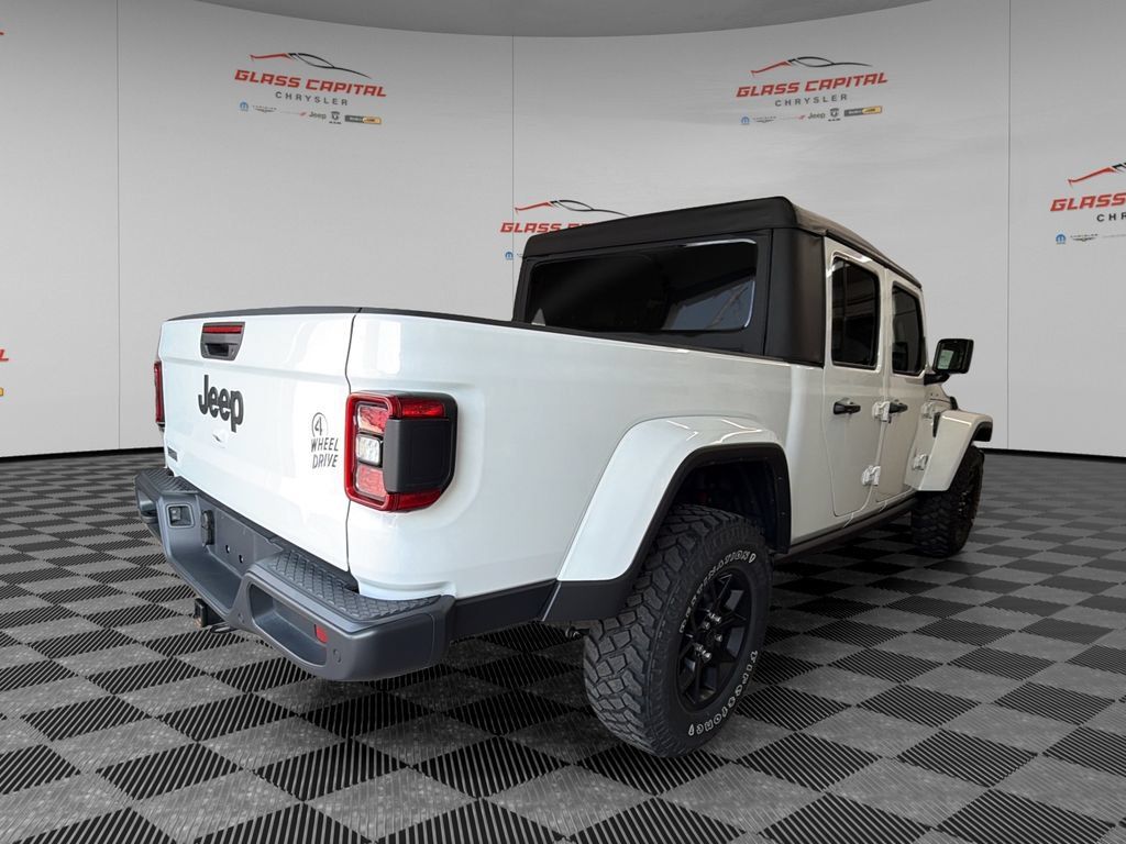 Used 2025 Jeep Gladiator Sport AWD/4WD image 7