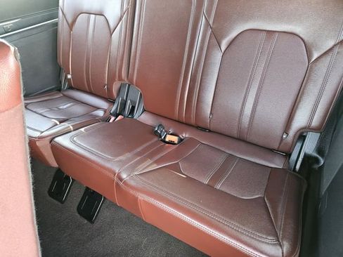 Used 2024 Ford Expedition Limited AWD/4WD image 32