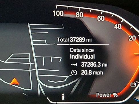 Used 2023 BMW X6 xDrive40i w/ M Sport Package image 16