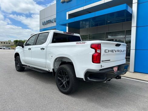 Used 2025 Chevrolet Silverado 1500 LT Trail Boss w/ Convenience Package II AWD/4WD image 3