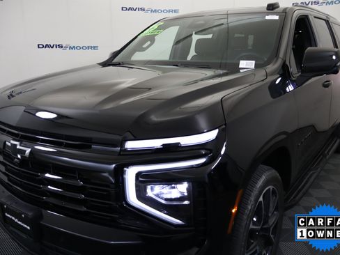 Used 2025 Chevrolet Suburban RST w/ Comfort Package AWD/4WD image 12