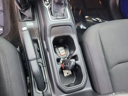 Used 2019 Jeep Wrangler Unlimited Sport S AWD/4WD image 22