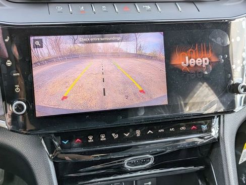 New 2026 Jeep Grand Cherokee Laredo AWD/4WD image 25