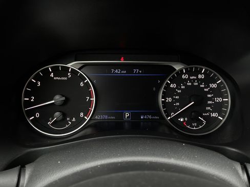 Used 2025 Nissan Altima 2.5 SV FWD image 36