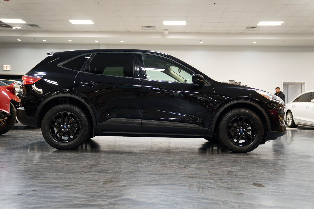 Used 2020 Ford Escape SE Sport AWD/4WD image 9
