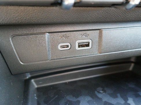 New 2026 Chevrolet Colorado ZR2 w/ Technology Package image 17