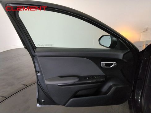 Used 2025 Kia K4 FWD image 25