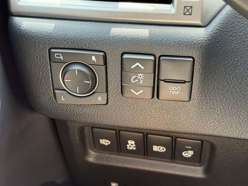 Used 2023 Lexus GX 460 Premium AWD/4WD image 23