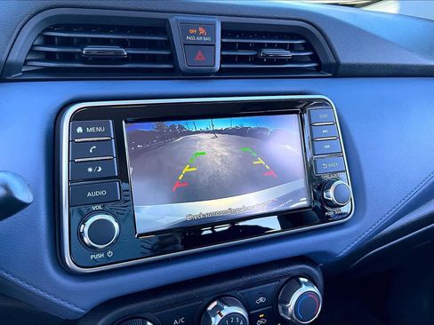 Used 2024 Nissan Versa SV w/ Trunk Package image 27