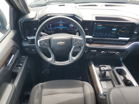 Used 2025 Chevrolet Silverado 1500 LT Trail Boss image 18