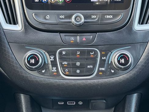 Used 2023 Chevrolet Malibu LT image 19