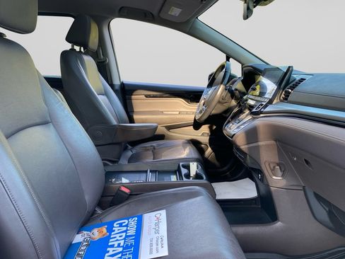 Used 2018 Honda Odyssey Elite image 11