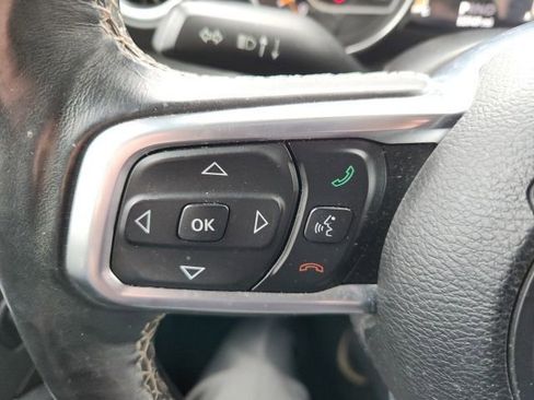 Used 2019 Jeep Wrangler Unlimited Sahara w/ Quick Order Package 24M Moab image 16