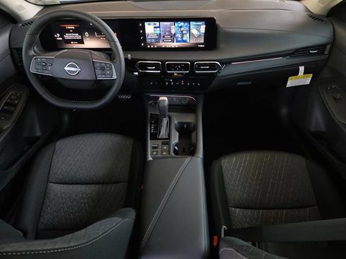 New 2027 Nissan Sentra SV w/ Floor Mat Package FWD image 13