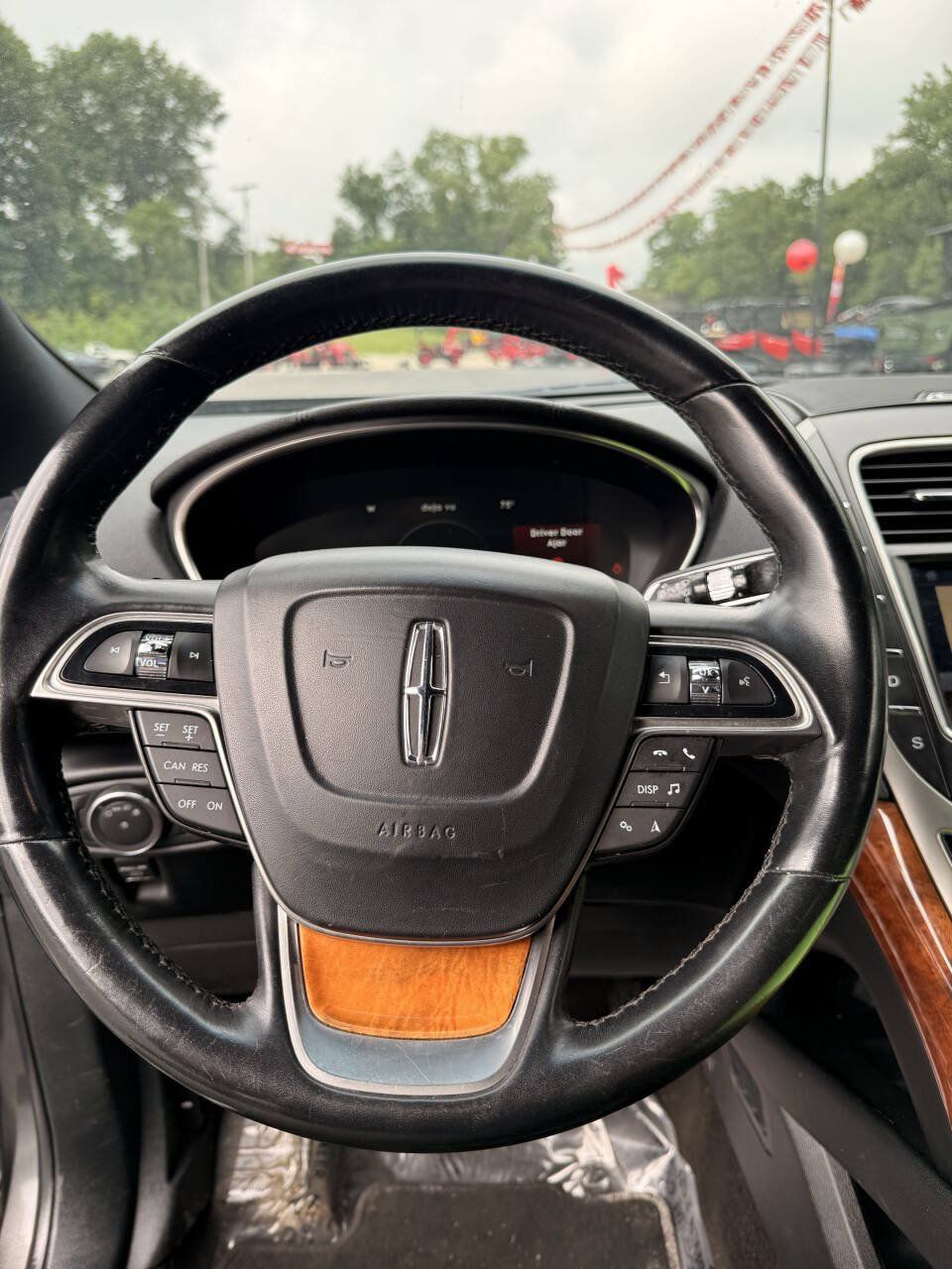 Used 2019 Lincoln Nautilus Reserve AWD/4WD image 17