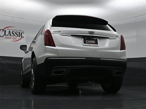 Used 2025 Cadillac XT5 Premium Luxury image 35