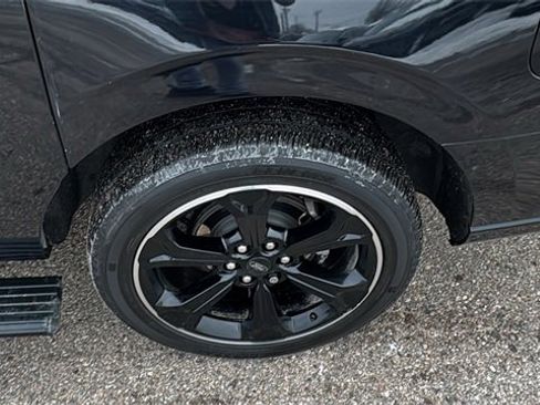 Certified 2022 Ford Expedition Max Limited image 27