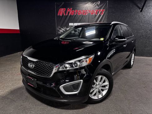 Used 2018 Kia Sorento AWD image 1