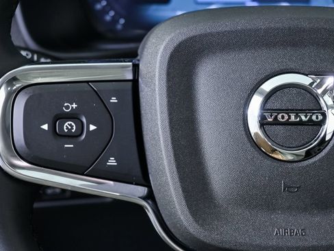 New 2026 Volvo XC40 B5 Core image 9