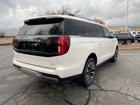 New 2026 Ford Expedition Max Platinum w/ Driver's Package image 7