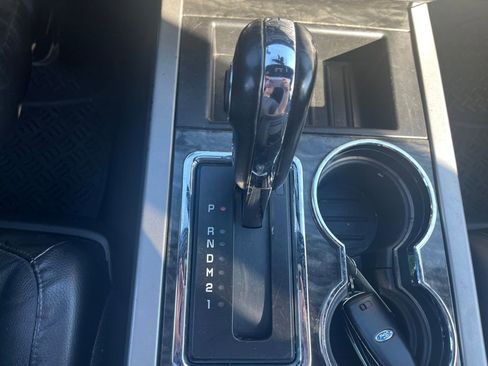 Used 2016 Ford Expedition Limited image 16