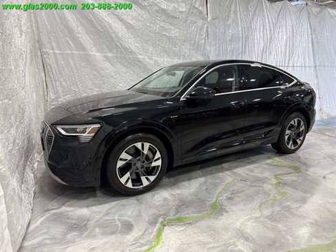 Used 2021 Audi e-tron Premium Plus image 1