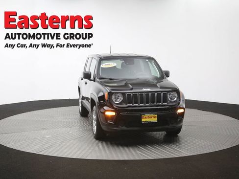 Used 2023 Jeep Renegade Latitude AWD/4WD image 51