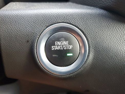 Used 2024 GMC Terrain SLE image 33