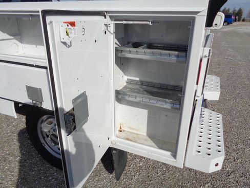 Used 2022 Ford F250 XL w/ Power Equipment Group image 17