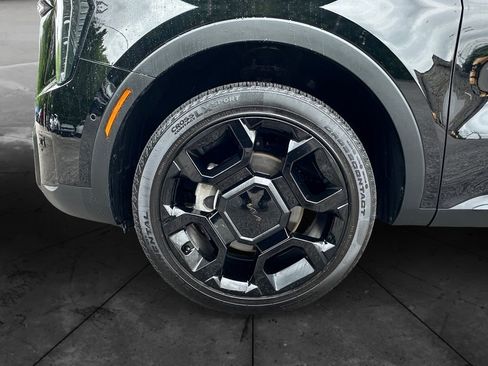 Certified 2025 Kia Sorento SX AWD/4WD image 14