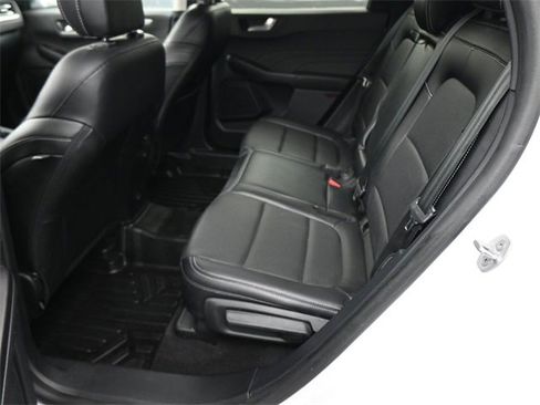 Used 2022 Ford Escape SEL image 16