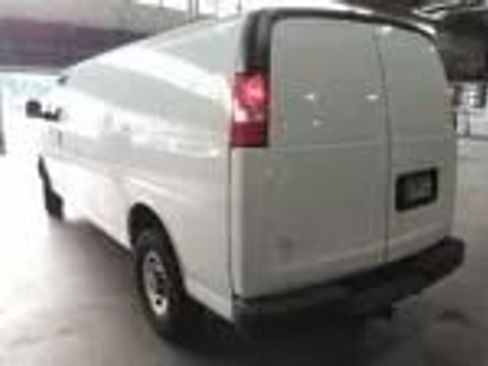 Used 2023 GMC Savana 2500 Extended w/ Driver Convenience Package RWD image 3