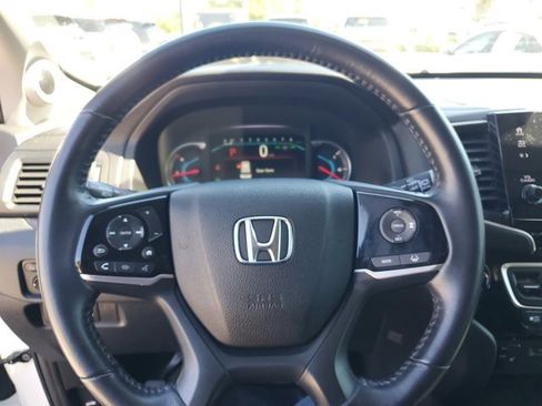 Used 2021 Honda Pilot Touring image 19