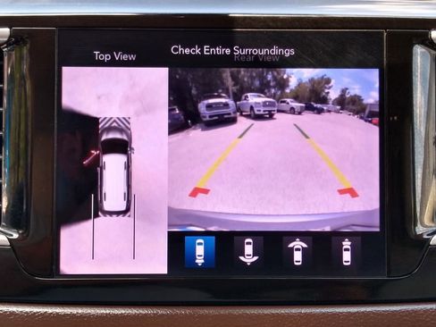 Certified 2019 Chrysler Pacifica Touring-L Plus w/ Advanced Safetytec Group FWD image 24